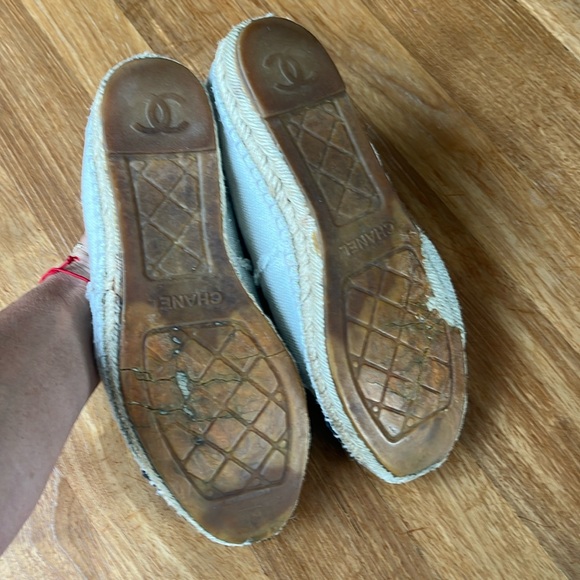 CHANEL
Interlocking CC Logo Canvas Espadrilles - Picture 10 of 11
